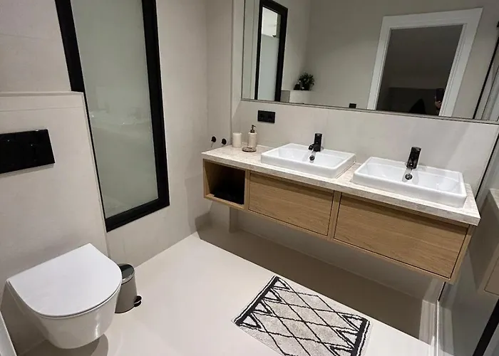 Villa Casa Damar With Sea View & Heated Pool