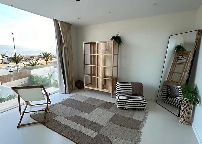 Casa Damar With Sea View & Heated Pool