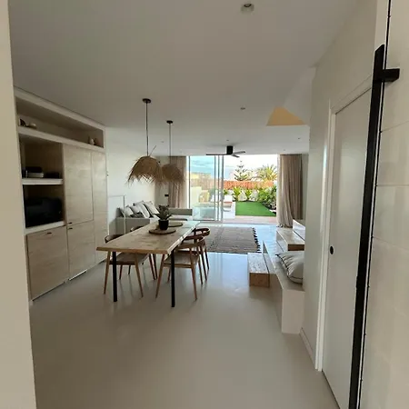 Villa Casa Damar With Sea View & Heated Pool Corralejo