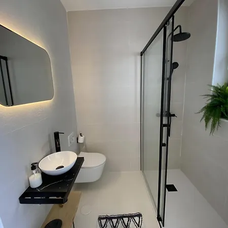 Casa Damar With Sea View & Heated Pool Villa *