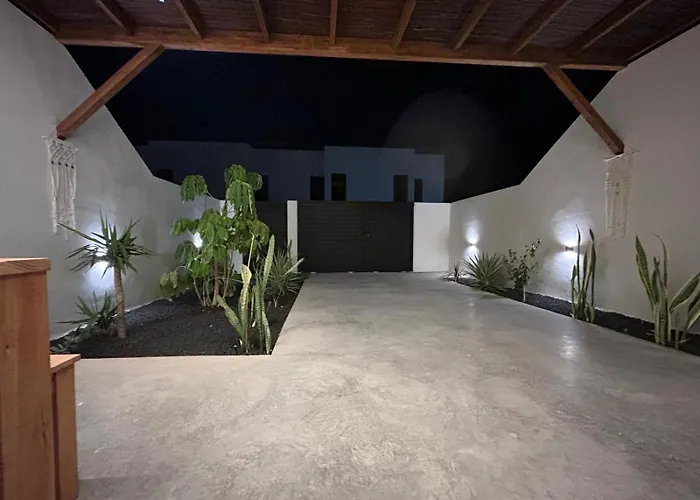 Casa Damar With Sea View & Heated Pool Corralejo