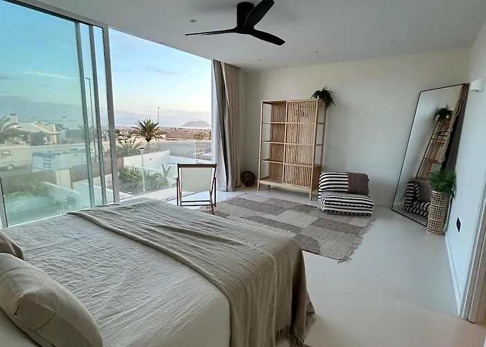 Casa Damar With Sea View & Heated Pool Villa