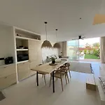 Villa Casa Damar With Sea View & Heated Pool
