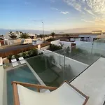 Casa Damar With Sea View & Heated Pool Corralejo