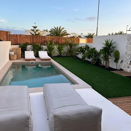 Vila Casa Damar With Sea View & Heated Pool *